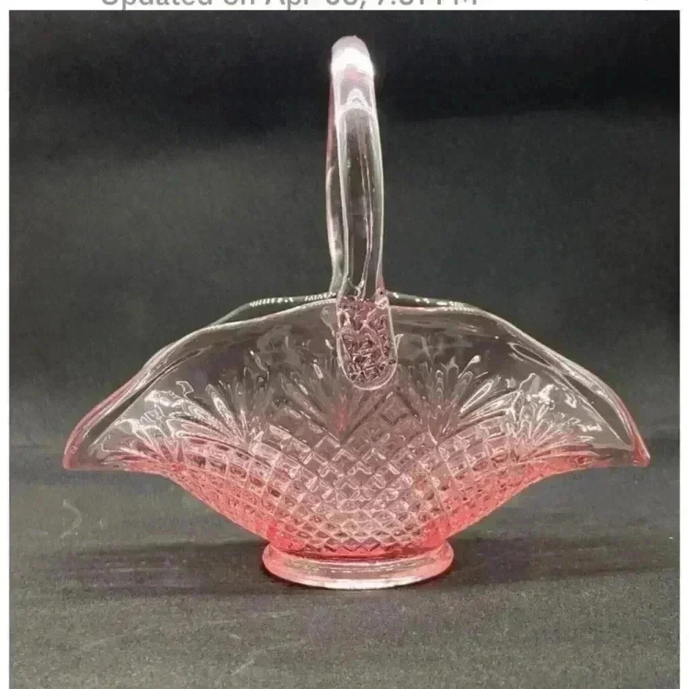 L.E. Smith vintage Pink Carnival Glass with  handle